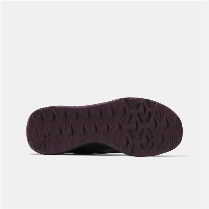 V3HC4DA351DEB4C4AA28D3F81AD8D14021AR5749936P3